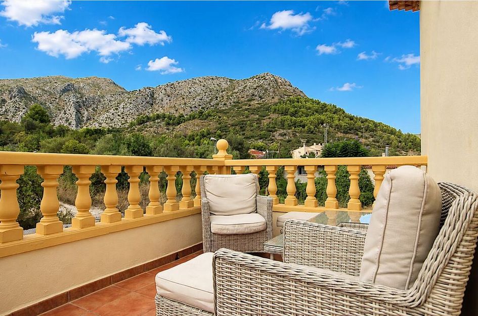 Villa in Sagra