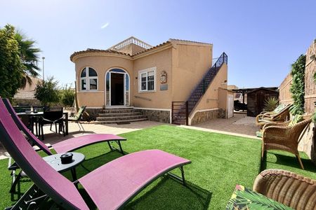 Villa in Quesada
