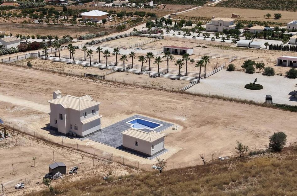 Finca in El Pinós