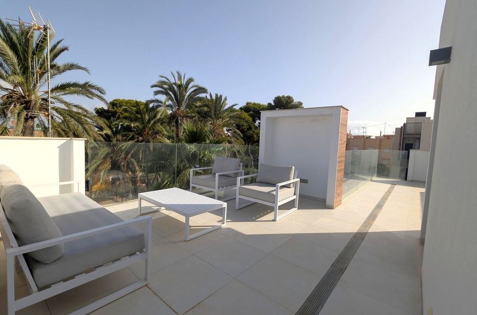 Villa in Santiago de la Ribera