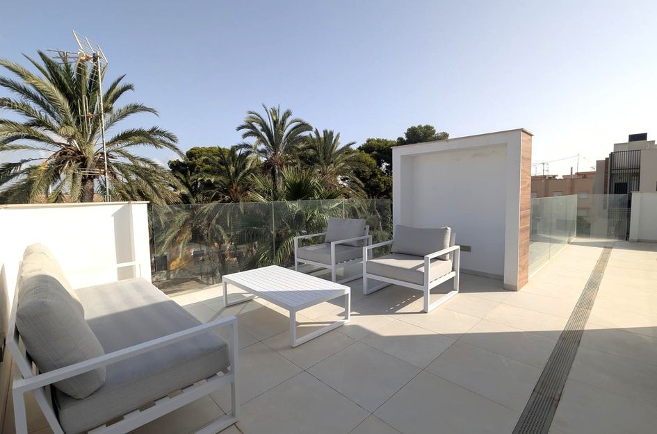Villa in Santiago de la Ribera