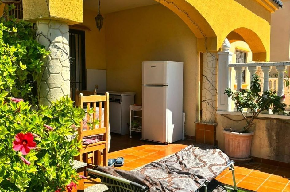 Villa in Los Almendros