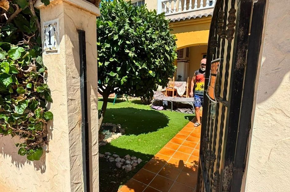 Villa in Los Almendros