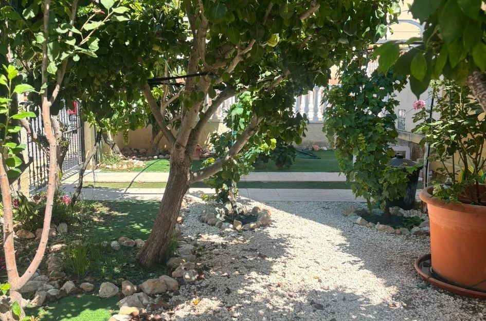 Villa in Los Almendros