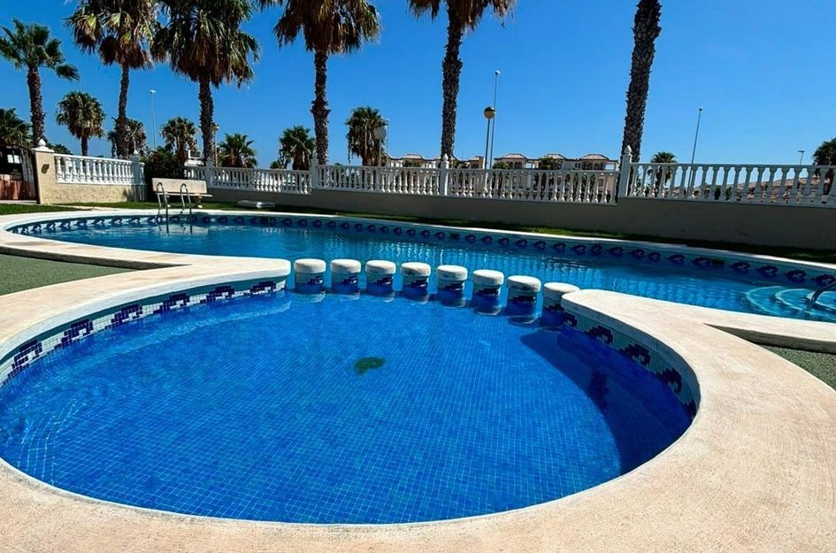 Villa in Los Almendros