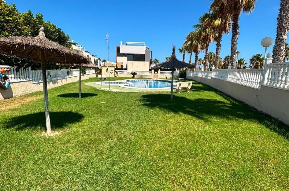 Villa in Los Almendros