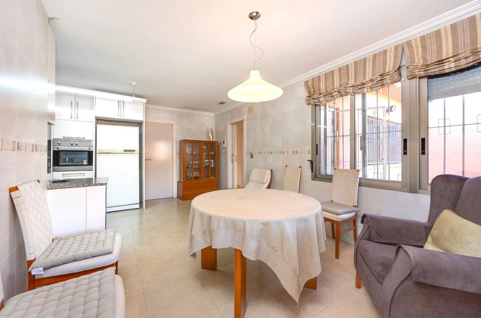 Villa in Benejúzar