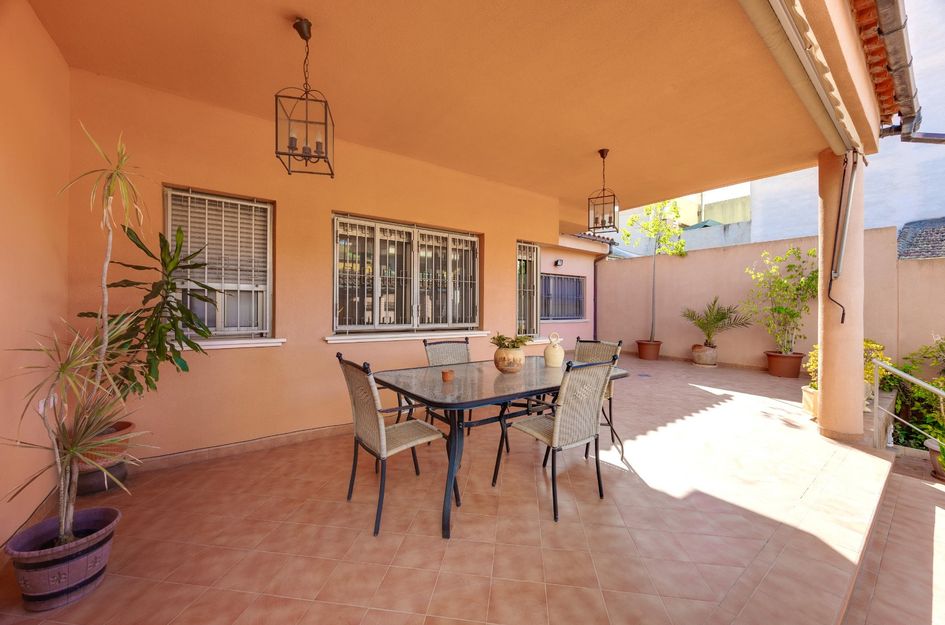 Villa in Benejúzar