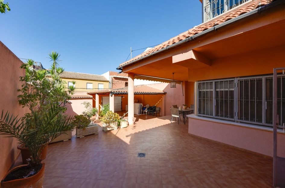 Villa in Benejúzar