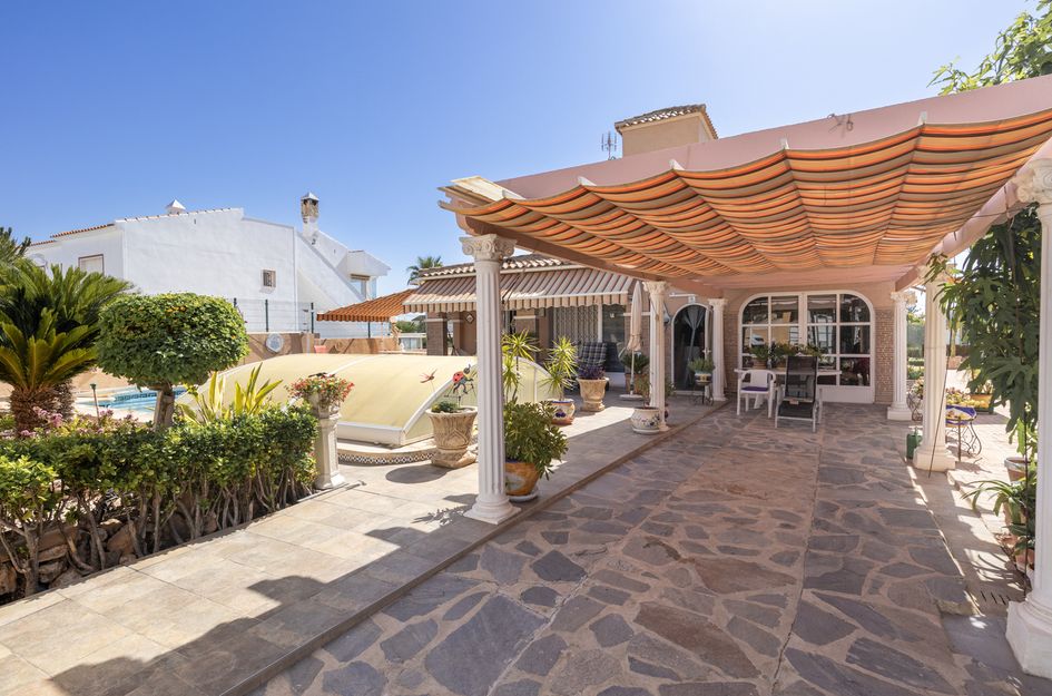 Villa in Dehesa de Campoamor