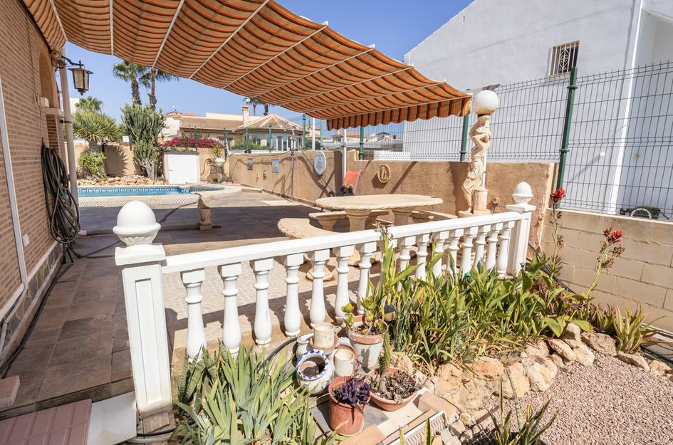 Villa in Dehesa de Campoamor