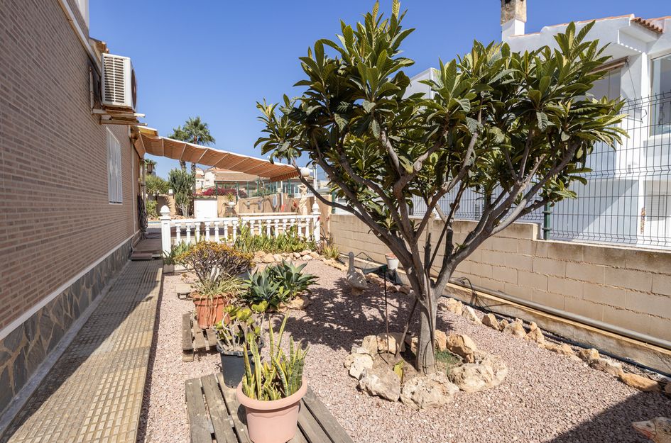 Villa in Dehesa de Campoamor