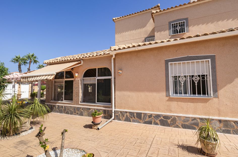 Villa in Dehesa de Campoamor