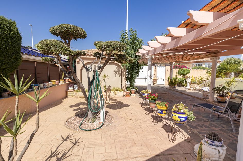 Villa in Dehesa de Campoamor