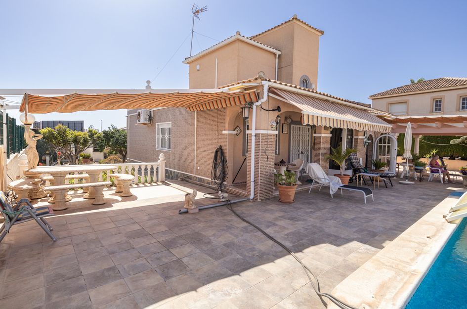 Villa in Dehesa de Campoamor