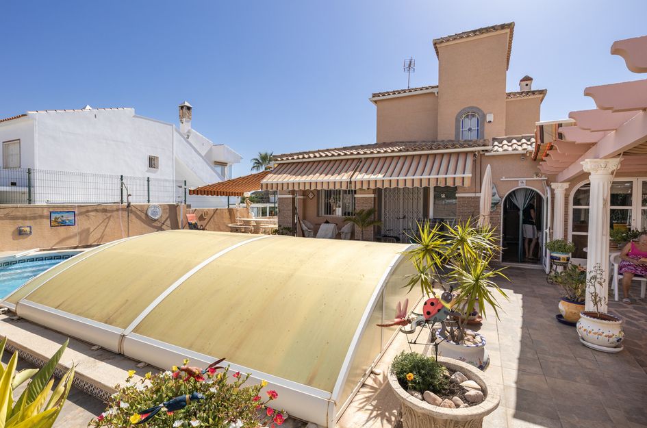 Villa in Dehesa de Campoamor