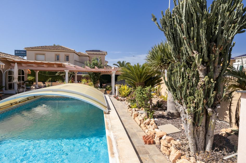 Villa in Dehesa de Campoamor