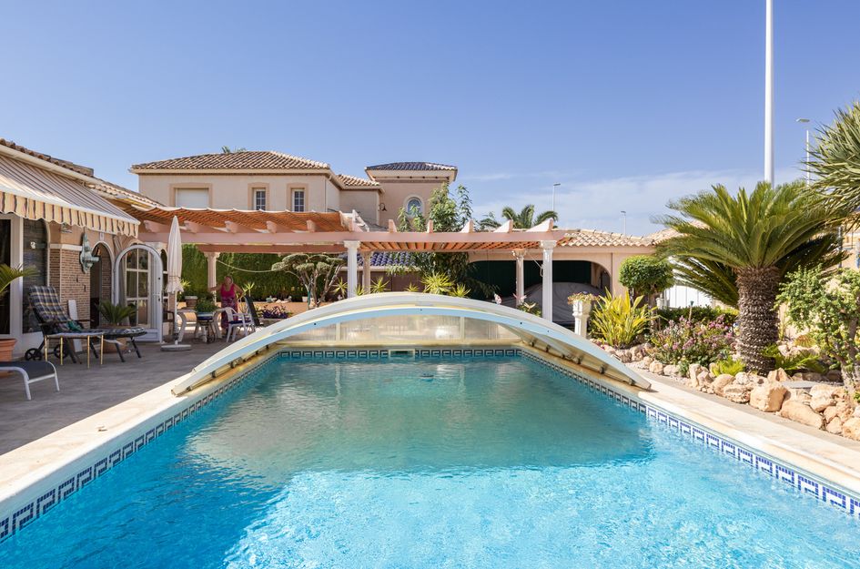 Villa in Dehesa de Campoamor
