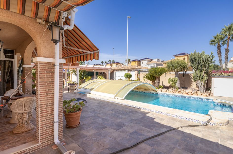 Villa in Dehesa de Campoamor