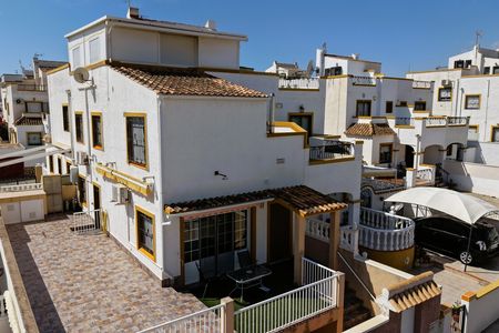 Halfvrijstaand in Torrevieja