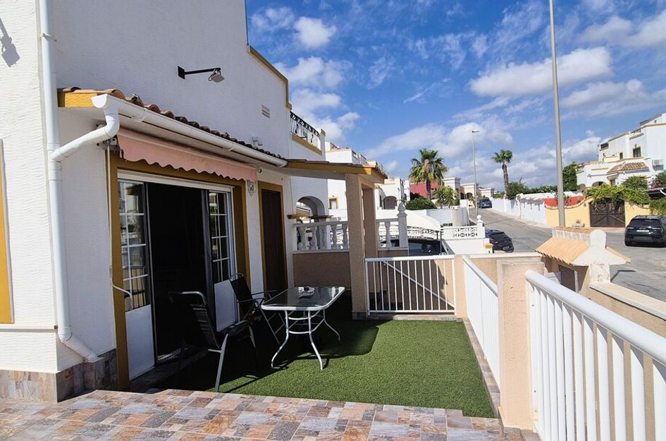 Halfvrijstaand in Torrevieja
