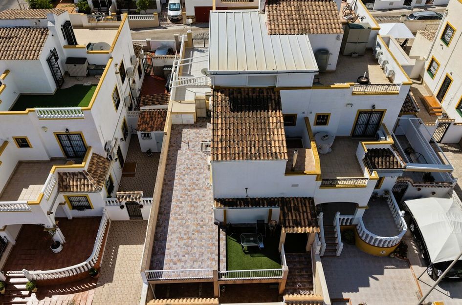 Halfvrijstaand in Torrevieja