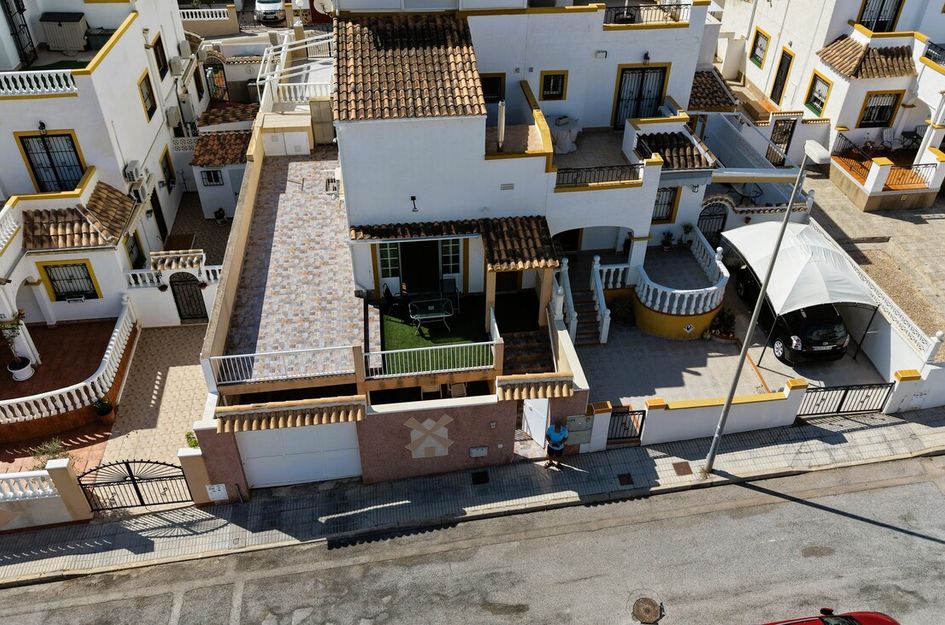 Halfvrijstaand in Torrevieja