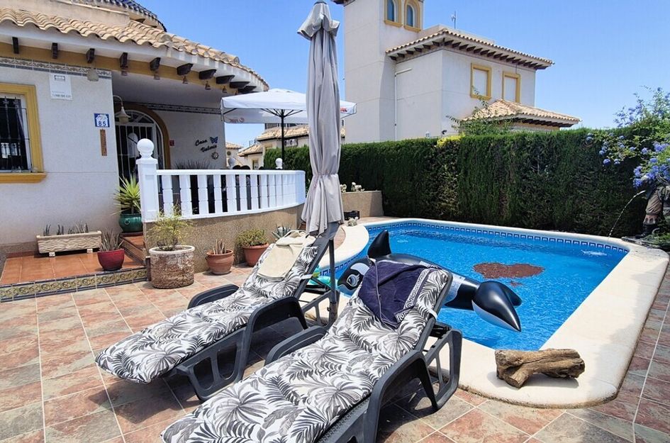 Villa in Los Almendros