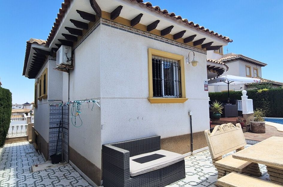 Villa in Los Almendros