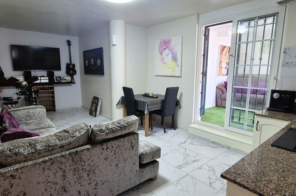 Villa in Los Almendros