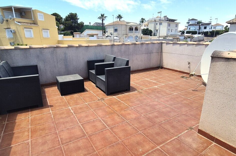 Villa in Los Almendros