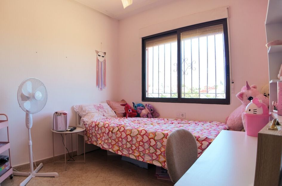 Villa in Los Almendros