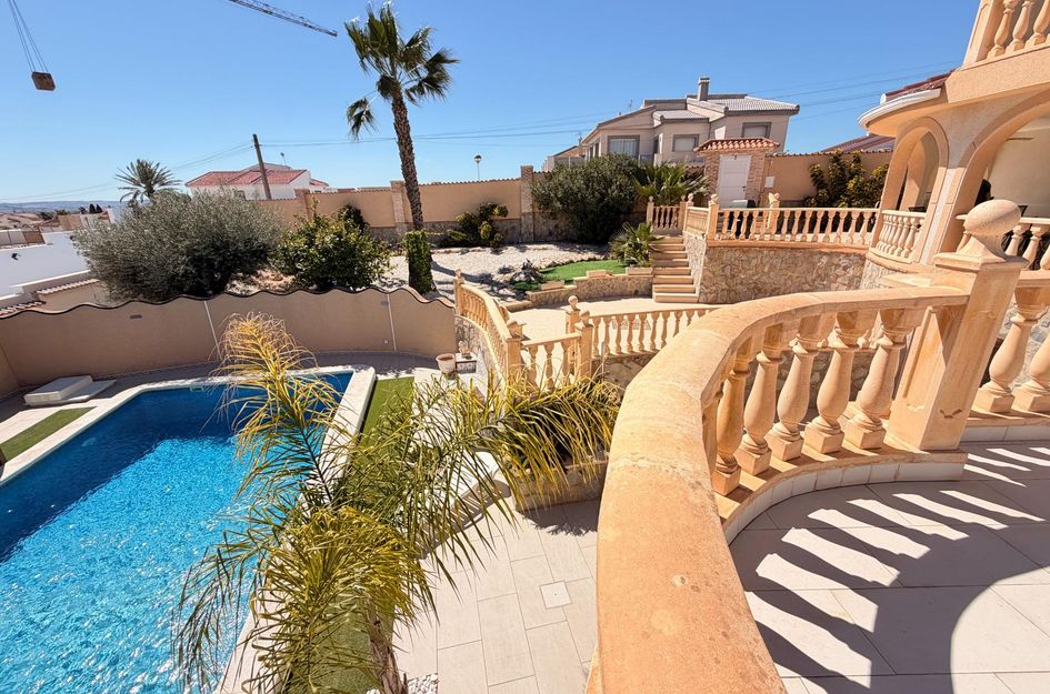 Villa in Quesada