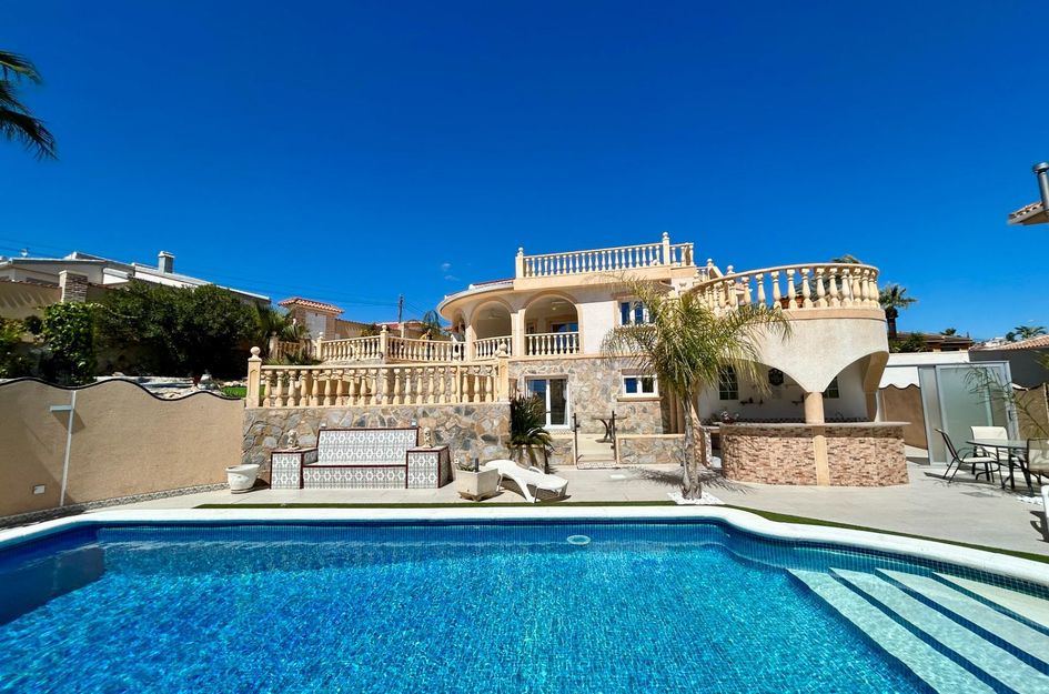 Villa in Quesada