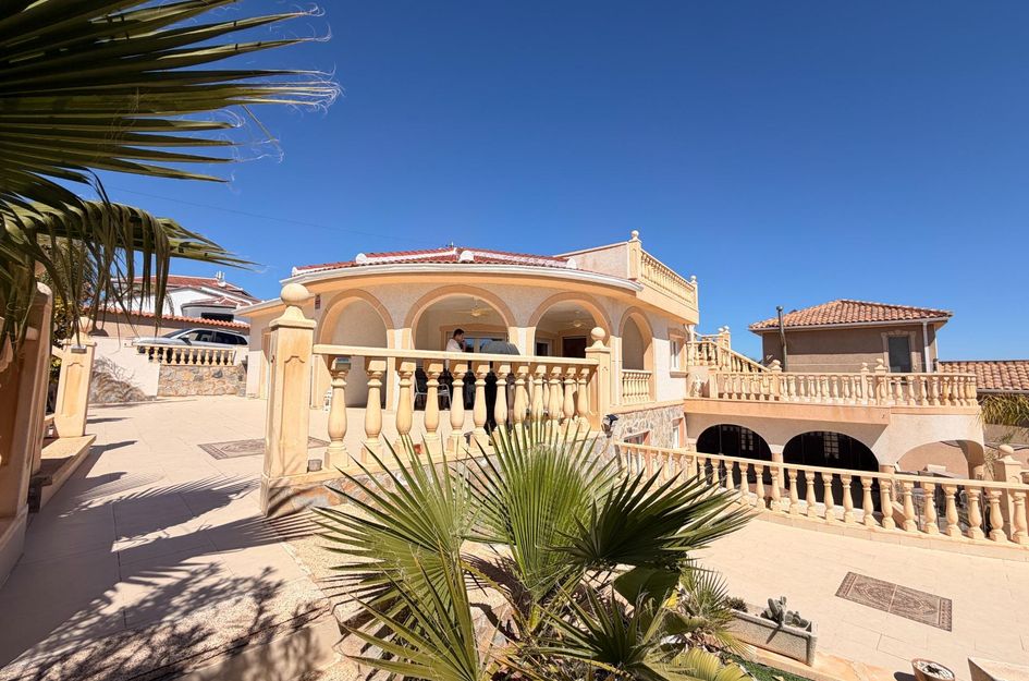 Villa in Quesada