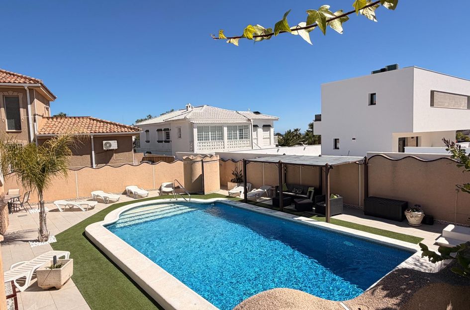 Villa in Quesada