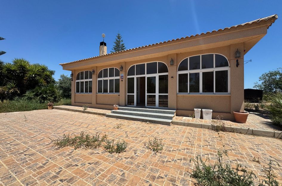 Finca in Dolores
