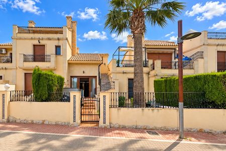 Huis in Castillo de Montemar