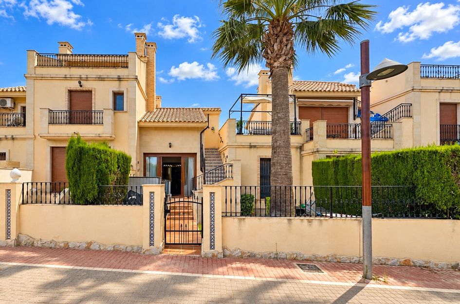 Huis in Castillo de Montemar