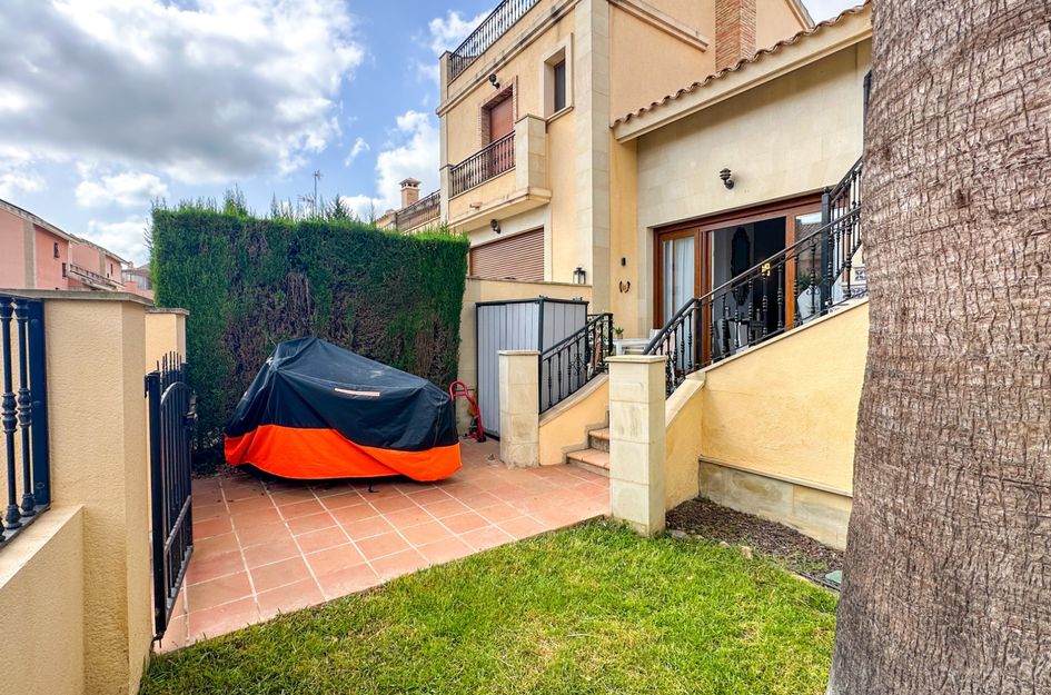 Huis in Castillo de Montemar