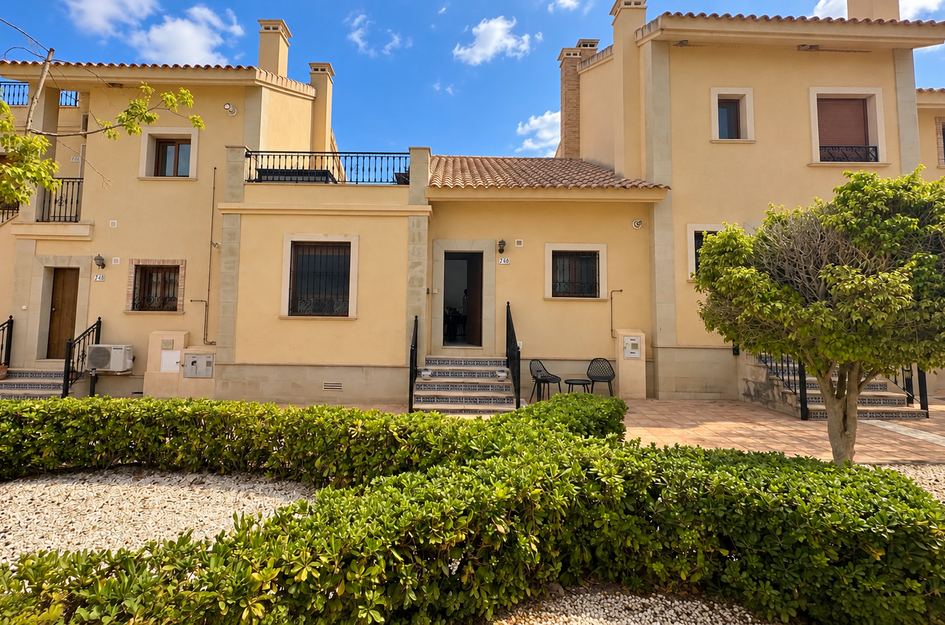 Huis in Castillo de Montemar