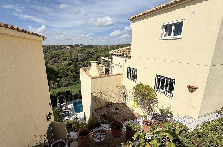 Villa in Villamartin