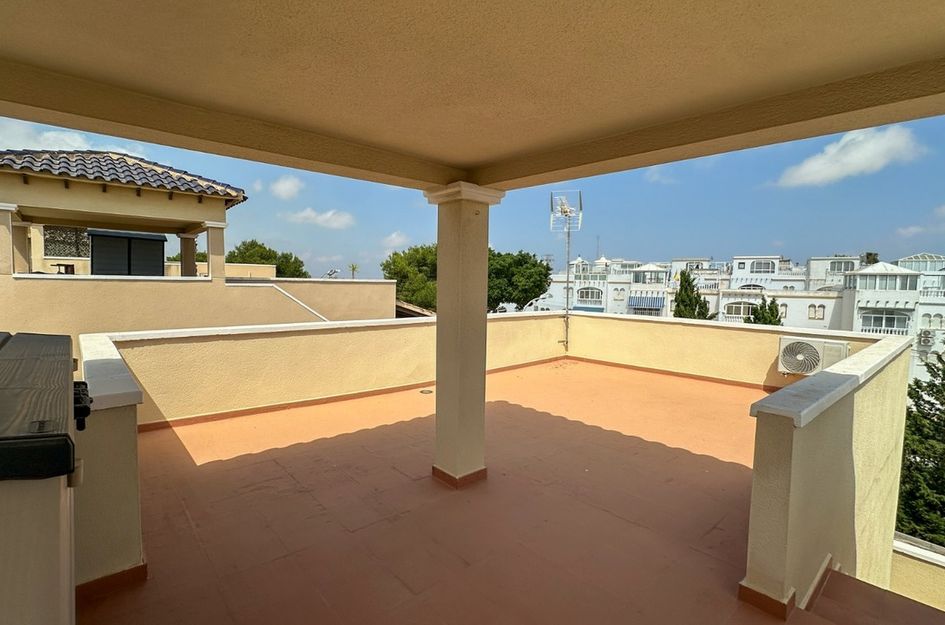 Villa in Villamartin