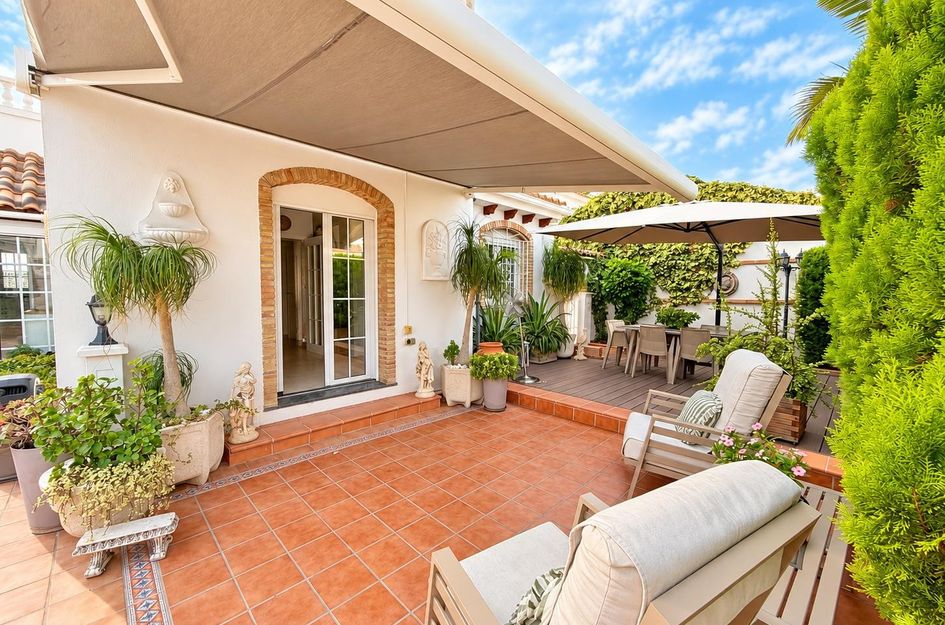 Villa in Los Dolses