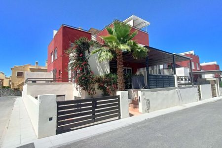 Huis in Castillo de Montemar