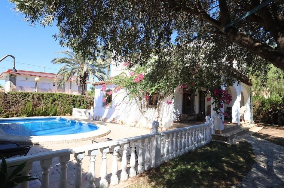 Villa in Cabo Roig