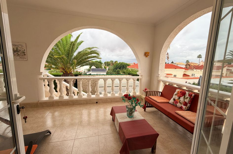 Villa in Quesada