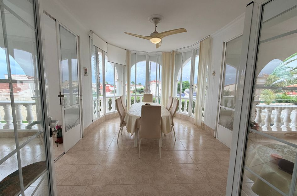 Villa in Quesada