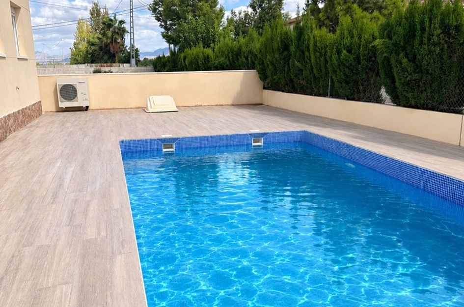 Villa in Almajal