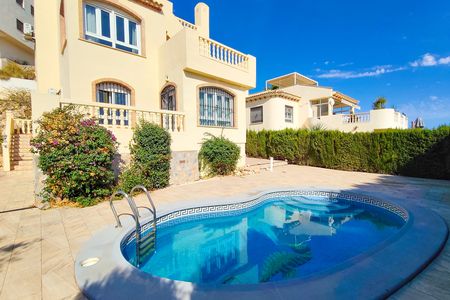 Villa in Villamartin